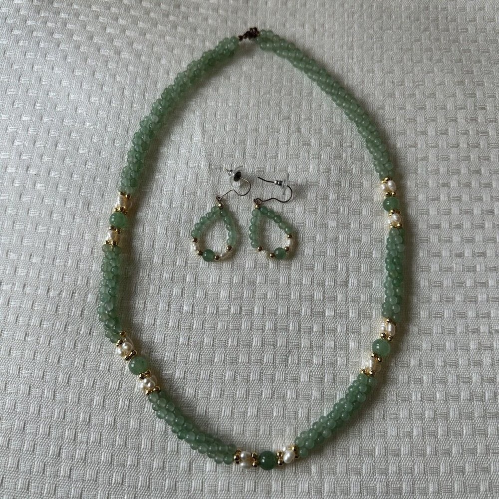 VTG Necklace 22 Inch Match Earring Set Green Jade Twisted Pearl Gold Plate Beads